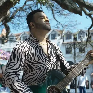 Itin Me Dushkara Nuwara mp3 Download